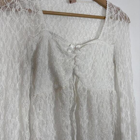 French Twist White Lace Front Open Slit Satin bow Long Sleeve Blouse Size: M - Picture 4 of 7